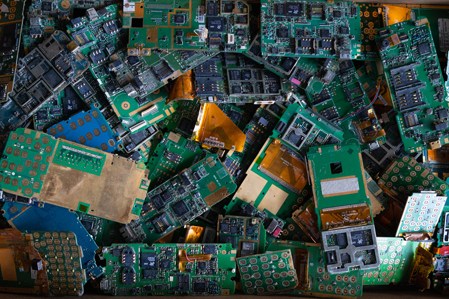 Miért romlik el mindenünk annyira gyorsan? – A tervezett elavulás titkai