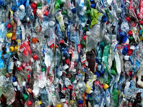 Az USA műanyag hulladékának csak 5%-át hasznosították újra