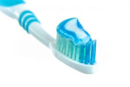 mikroműanyag a fogkrémben