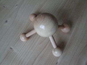 kép:https://humusz.hu/sites/default/files/styles/620px_szeles/public/faf-kepek/masszirozo.jpg?itok=K1yKi639